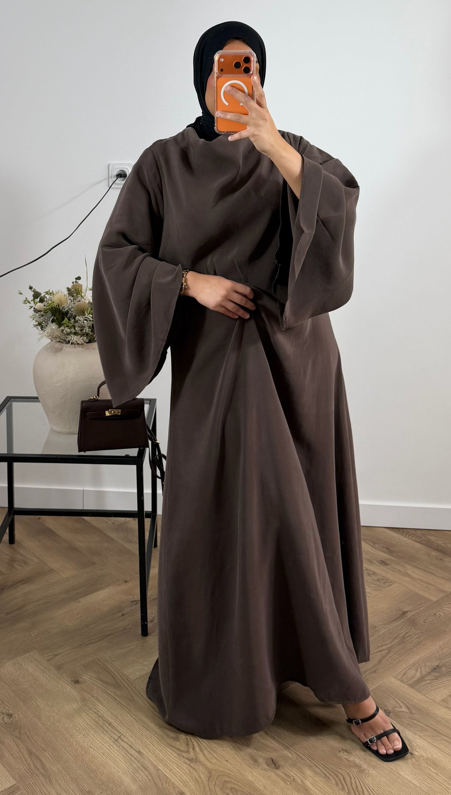 Robe Hadda