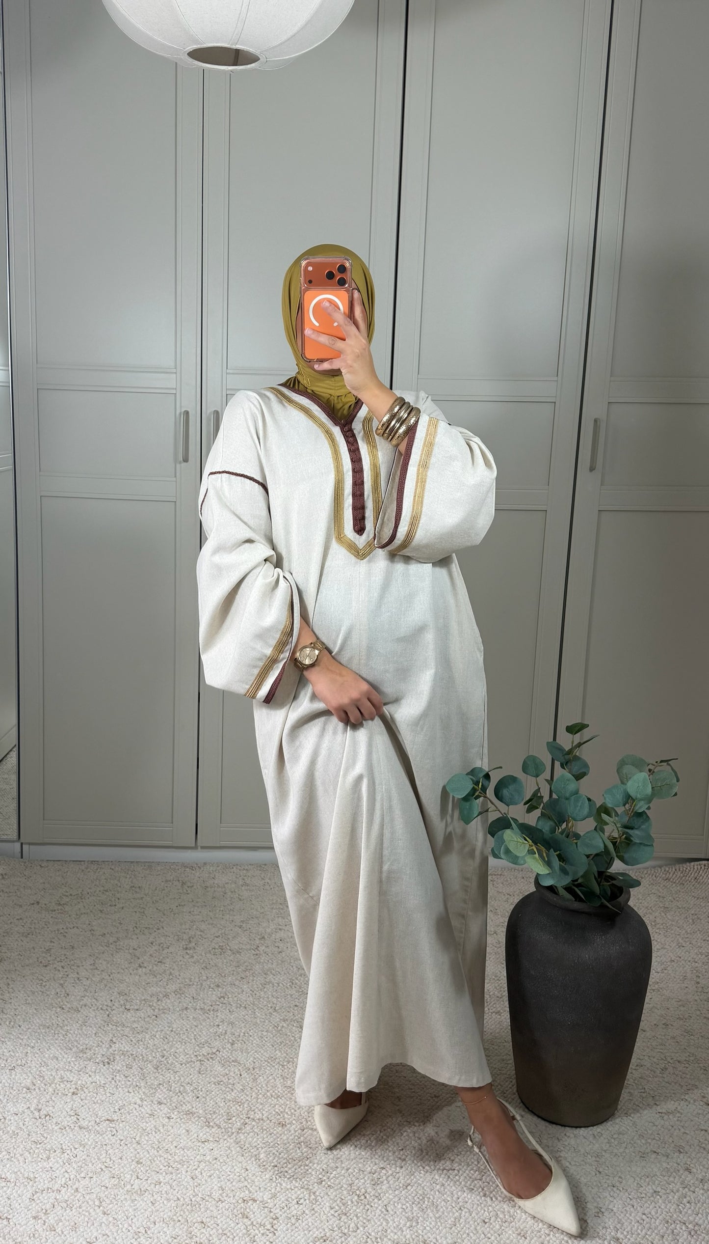 Robe Nesrine