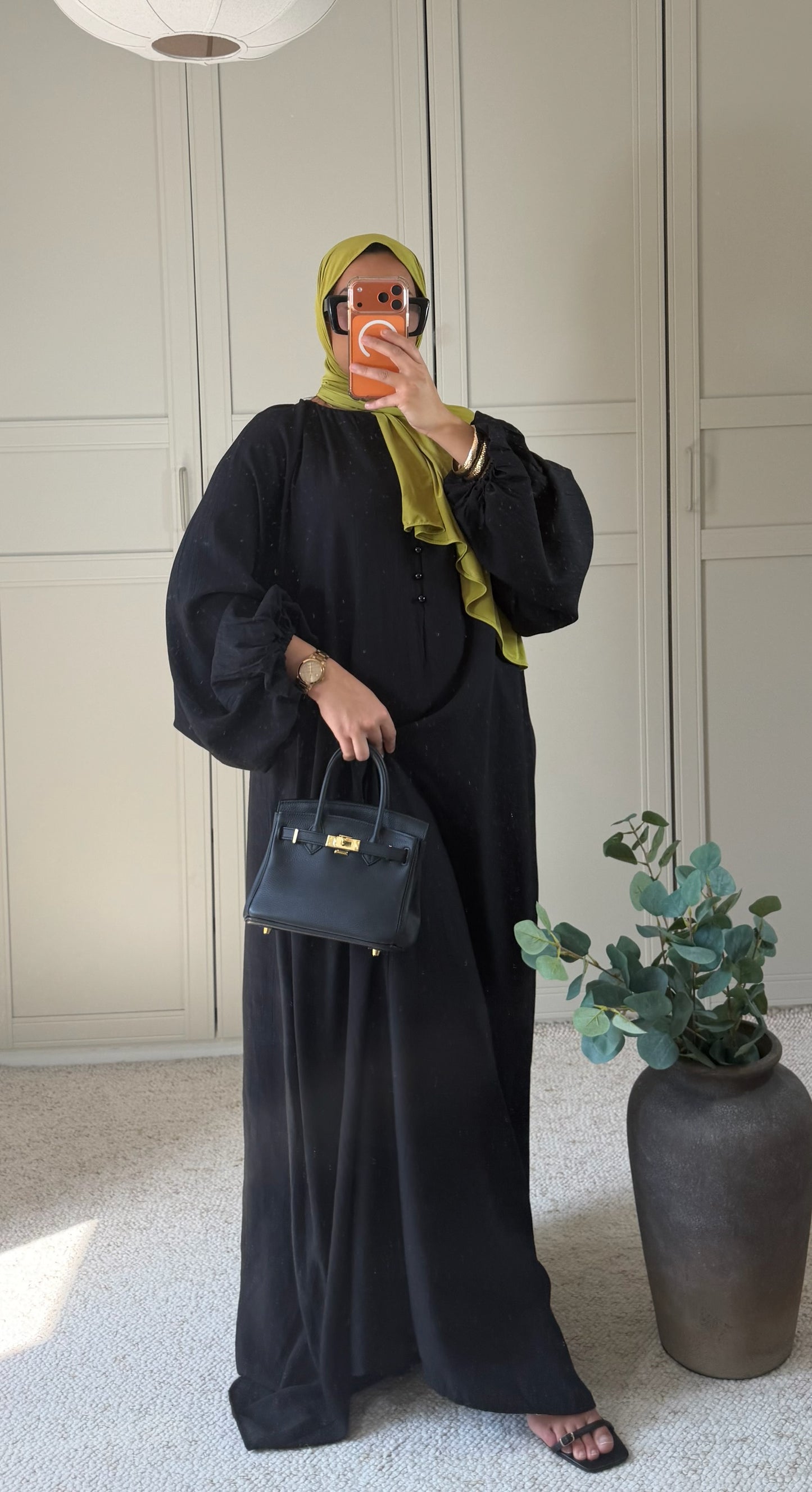 Robe Leila