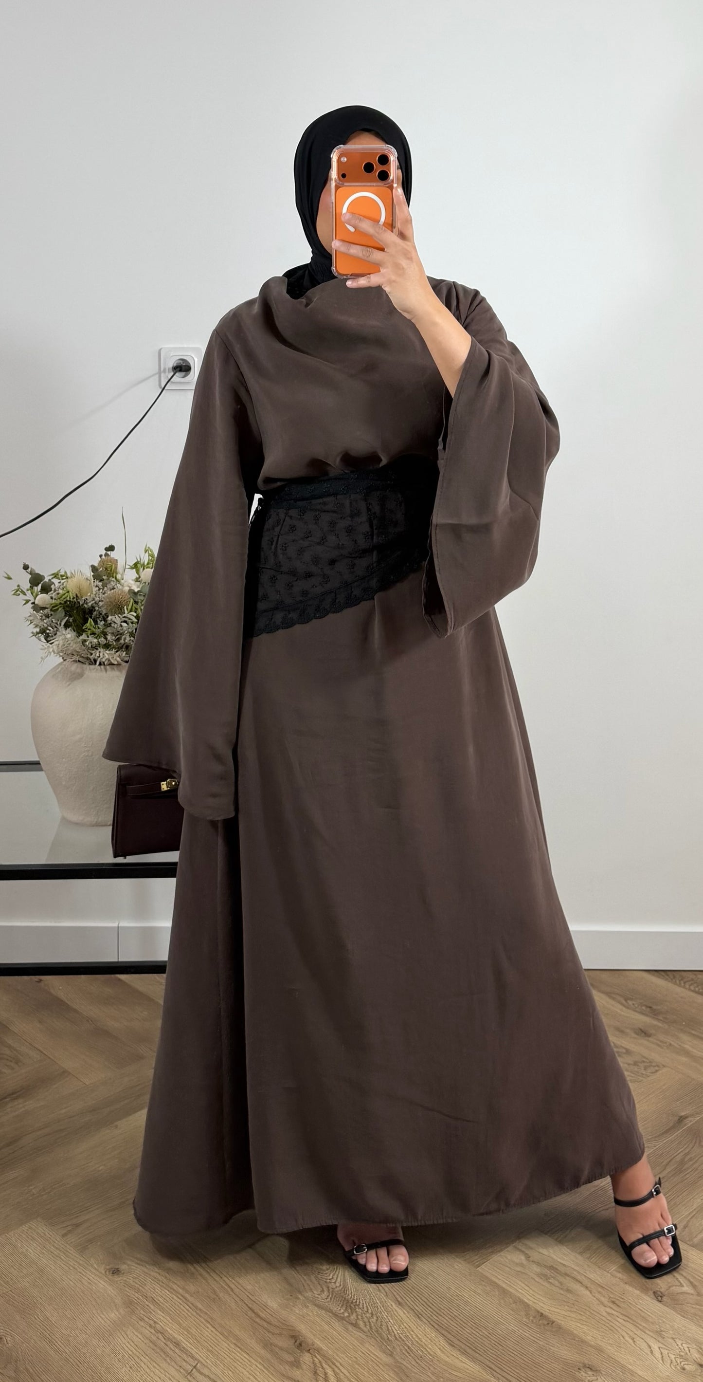 Robe Hadda