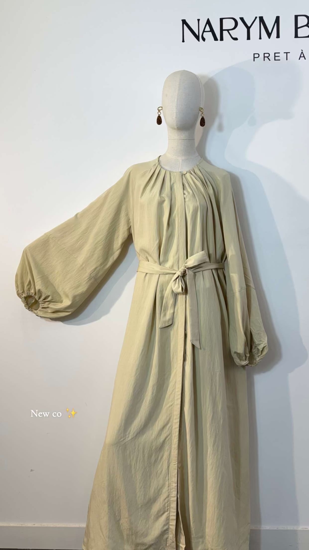Robe Hidaya