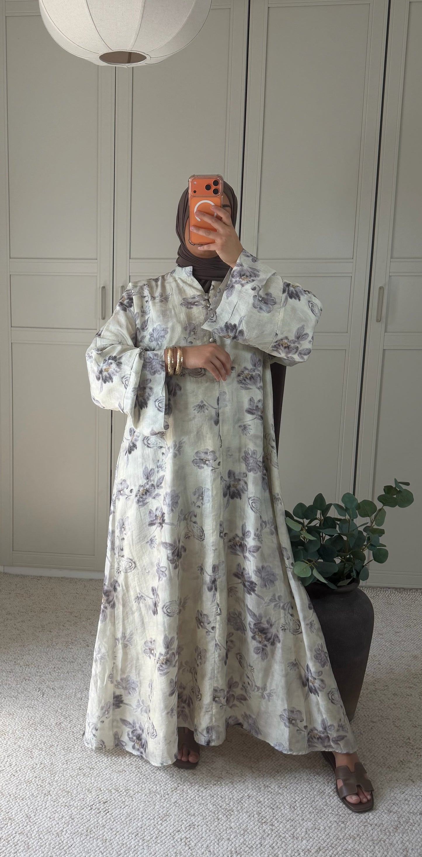 Robe Neila