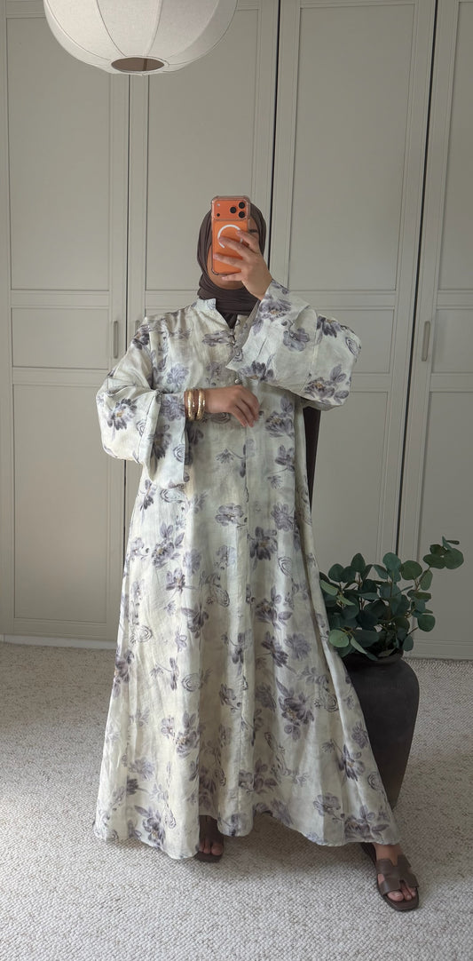 Robe Neila